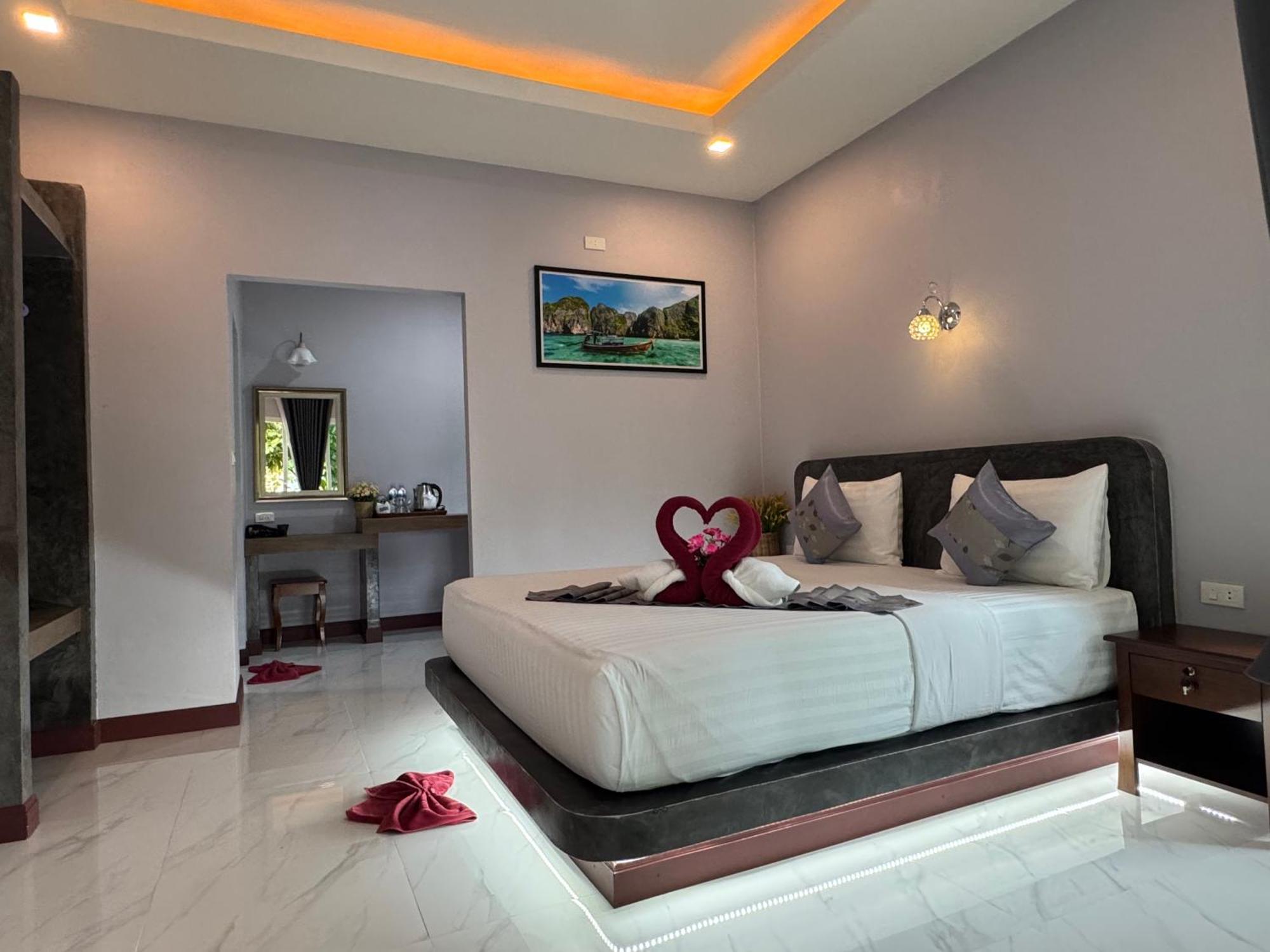 Pana Long Beach Resort - Sha Plus Ko Lanta Eksteriør billede